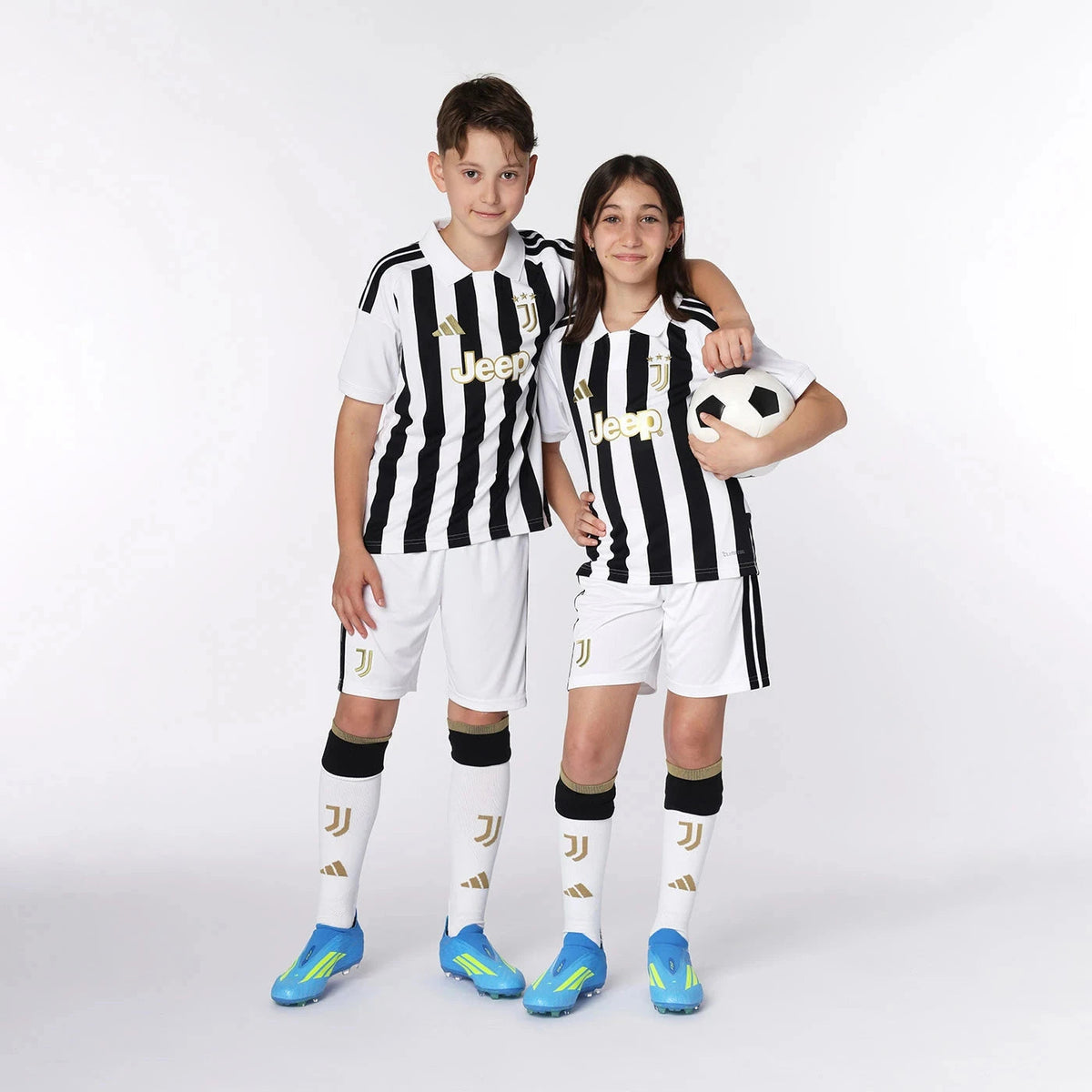 Juventus Home Kids Kit 2026/27 - photo 2