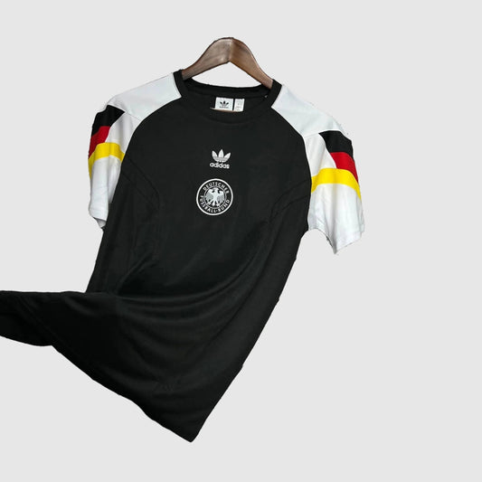 Camisola Alemanha Pré-Jogo 24/25