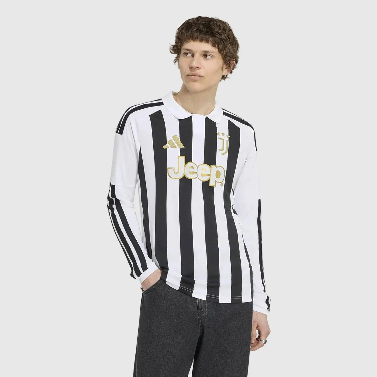 Juventus Home Long Sleeve Jersey 2026/27 - photo 2