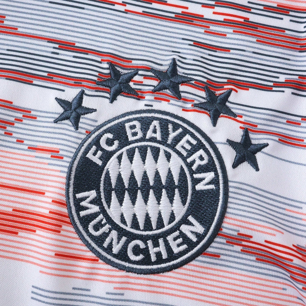Bayern Munich Away Kids Kit 2025/26 - photo 3