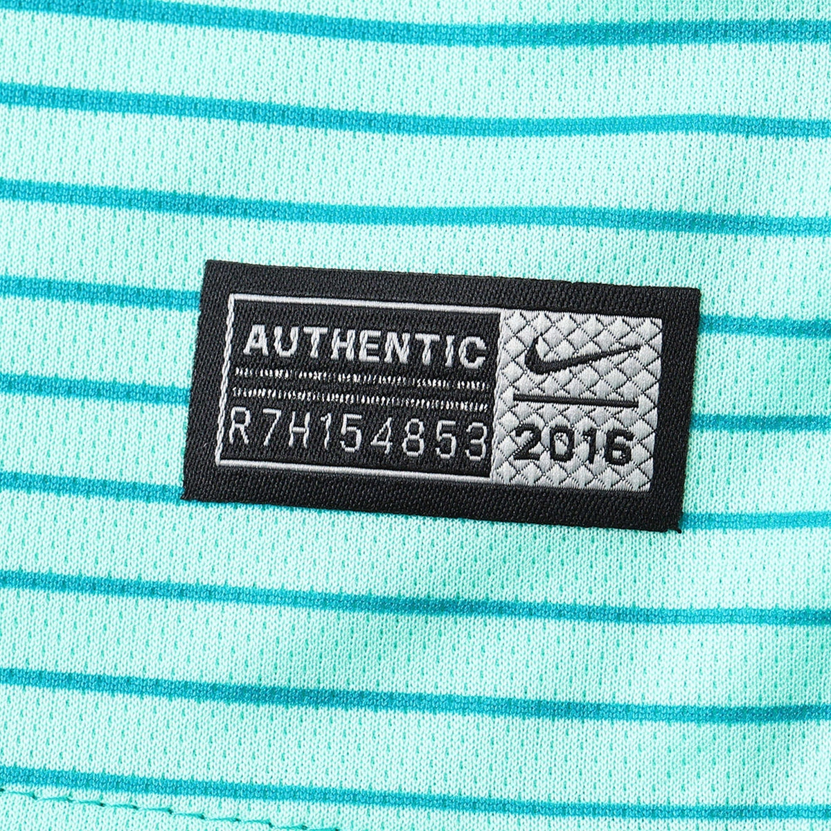 Barcelona Retro Third Jersey 2016/17 - photo 6