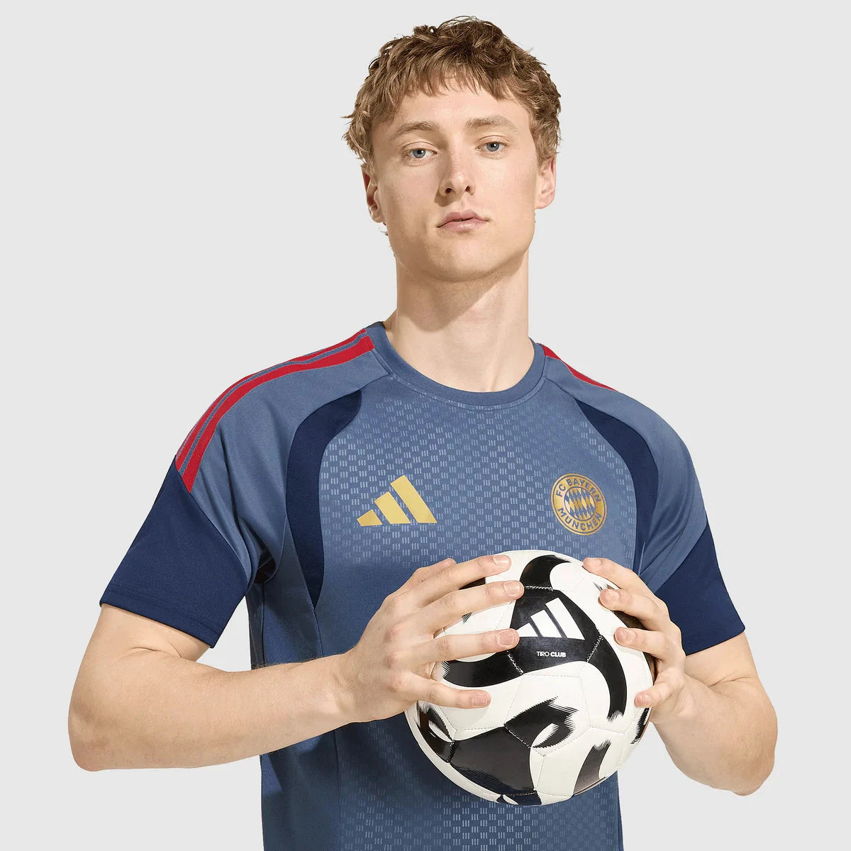 Bayern Munich Training Jersey 2026/27 - photo 3