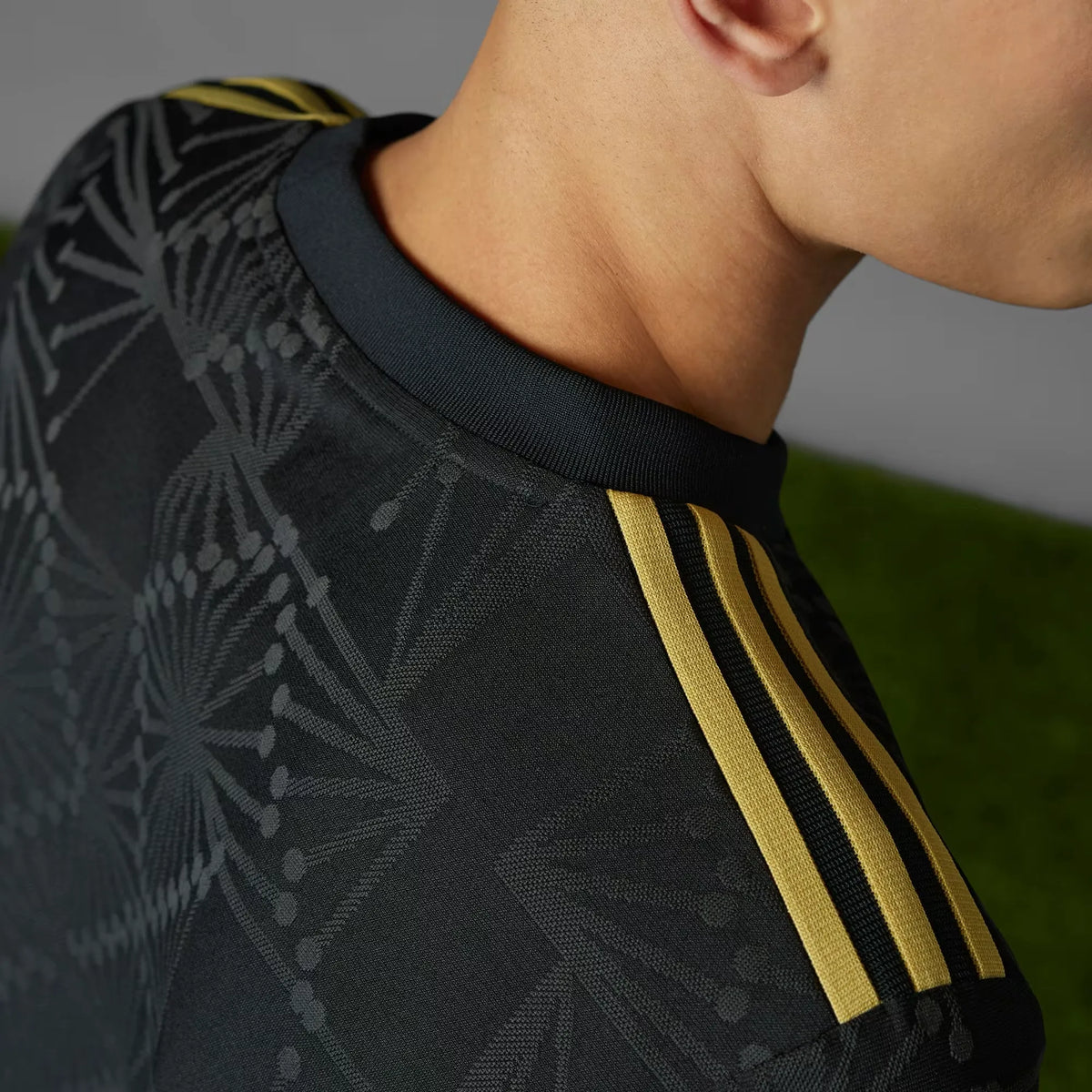 Mexico Gold Special Edition 2026 Fan Jersey - photo 4